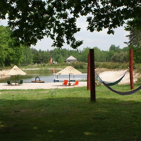 Willa Zacisze u Rysia Brochów Zewnętrze zdjęcie